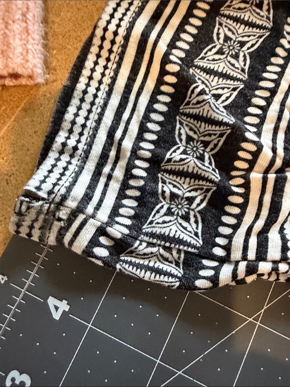 3/$20 Cato Geometric Print Wide Leg Pants in Cream and Black with Pink Accents - Picture 6 of 6